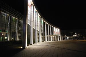 Münsterlandhalle bei Nacht.jpg